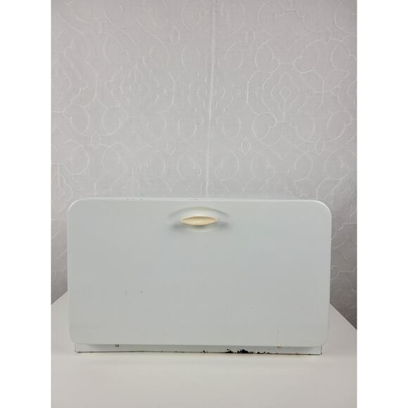 Vintage KCO Canada Bread Box White MCM Metal Retro Kitchen Storage Countertop - Picture 1 of 16